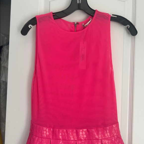 New Alice and Olivia Charra vegan leather dress - Picture 6 of 16